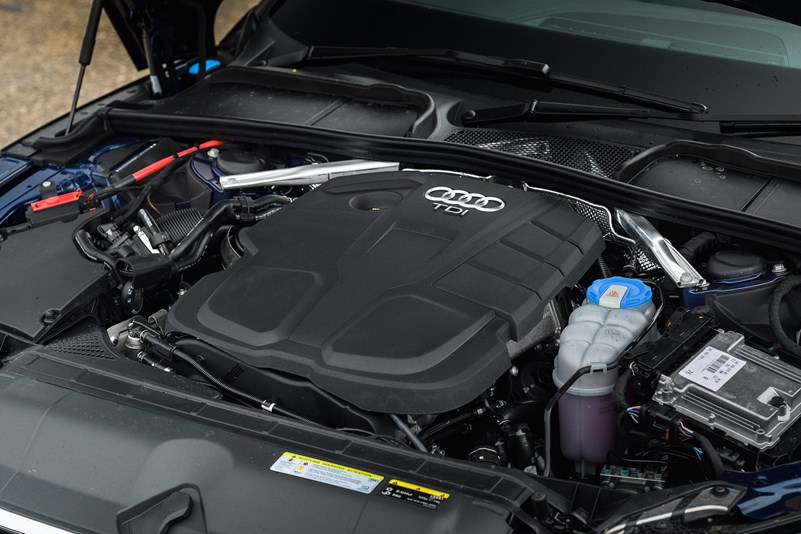 Audi A5 (2021) Engines, Drive & Performance Parkers