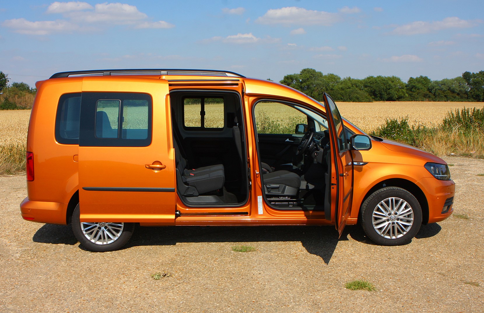 Volkswagen Caddy Maxi Life 2020 Interior Layout Dashboard