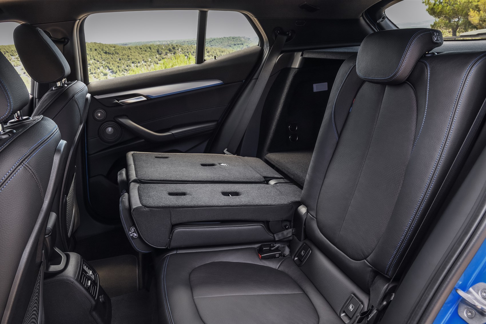 Bmw X2 2020 Practicality Boot Space Dimensions Parkers
