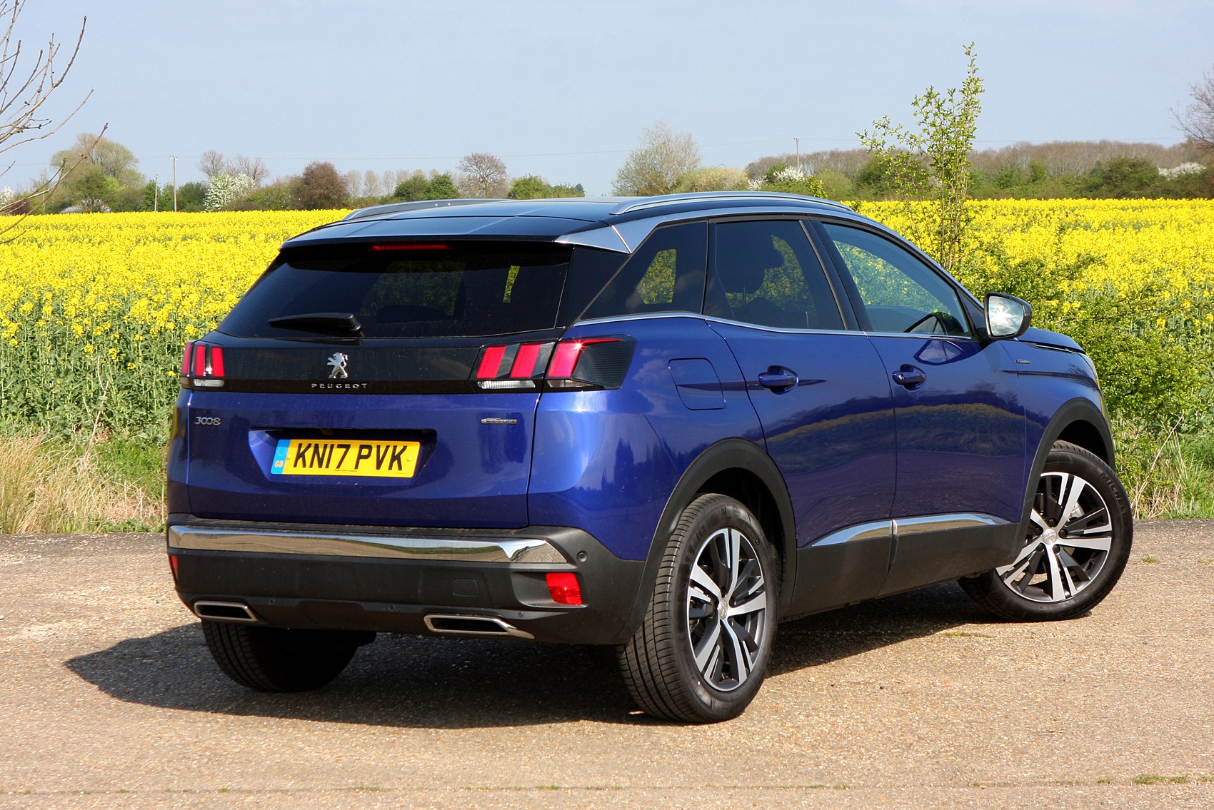 Peugeot 3008 SUV review Parkers