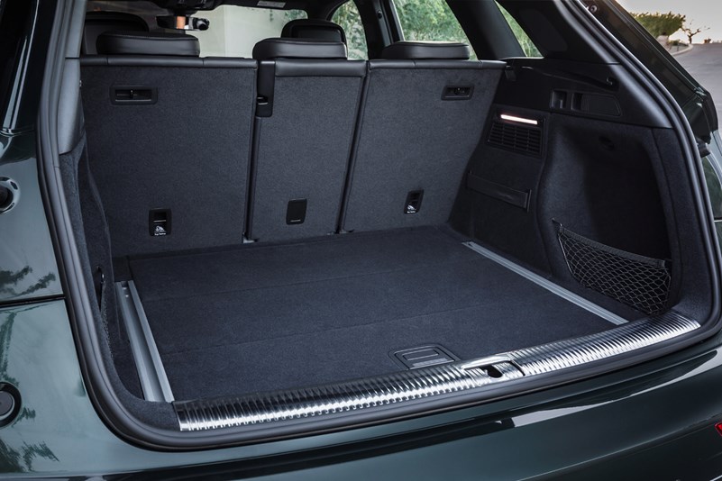 Audi Q5 (2021) Practicality, Boot Space & Dimensions Parkers