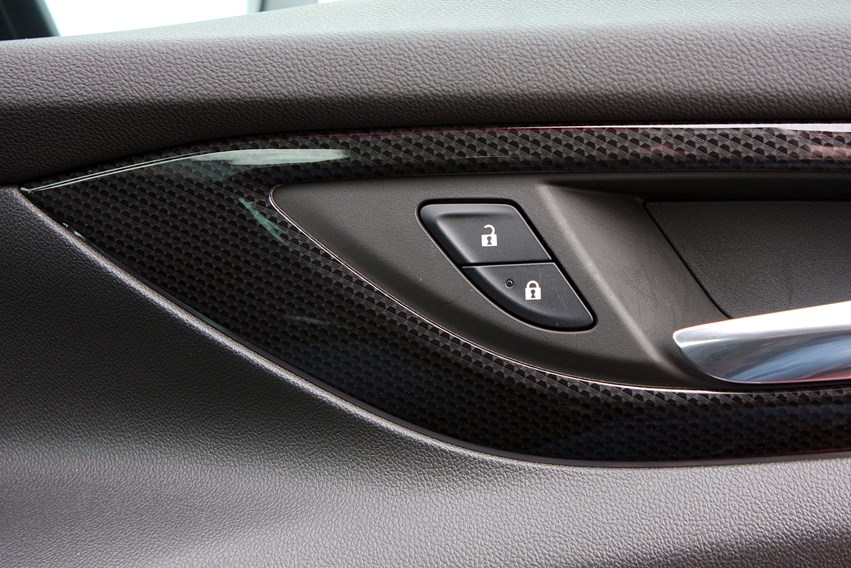 Vauxhall Insignia (2021) Practicality, Boot Space & Dimensions Parkers