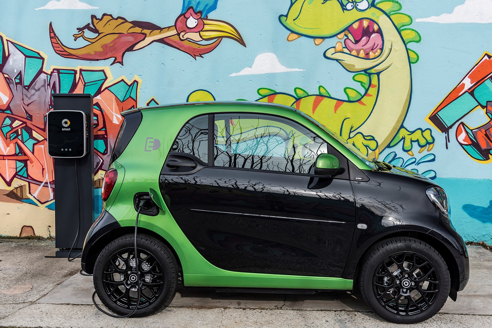 new smart fortwo electric drive launched