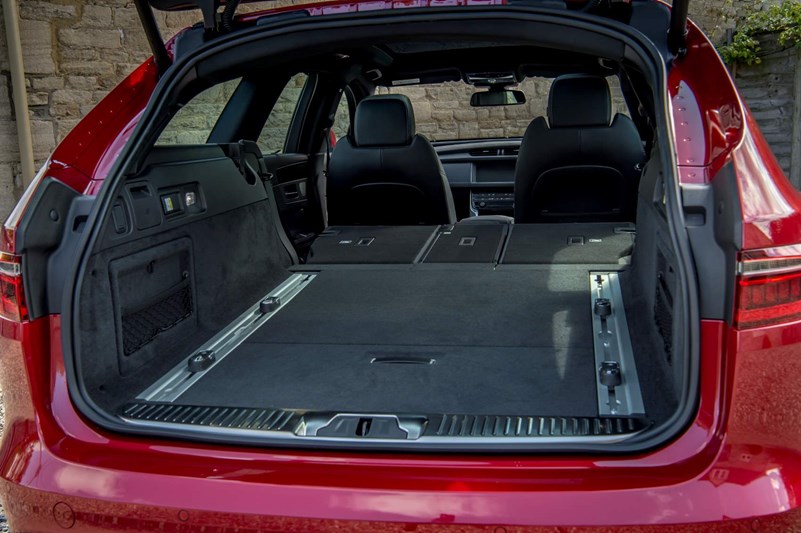 Jaguar XF Sportbrake (2021) Practicality & Boot Space Parkers