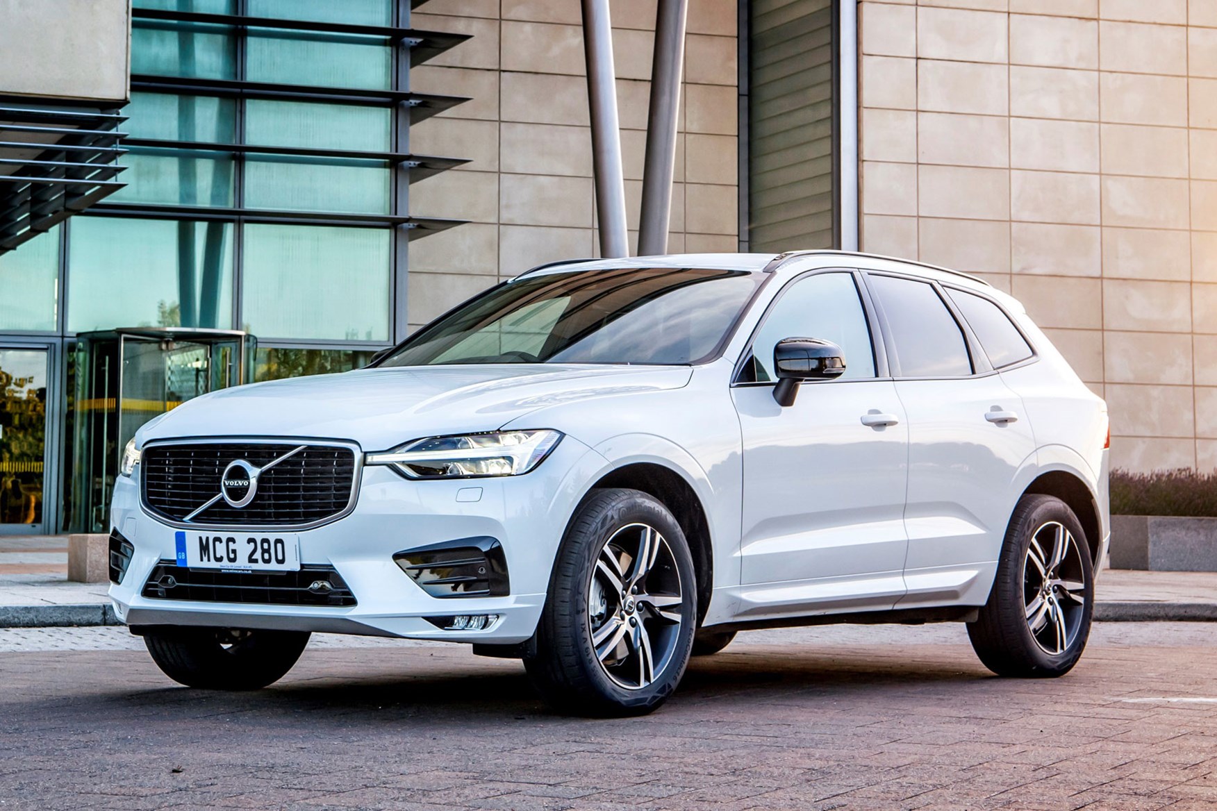 Volvo XC60 (2022) Practicality, Boot Space & Dimensions | Parkers