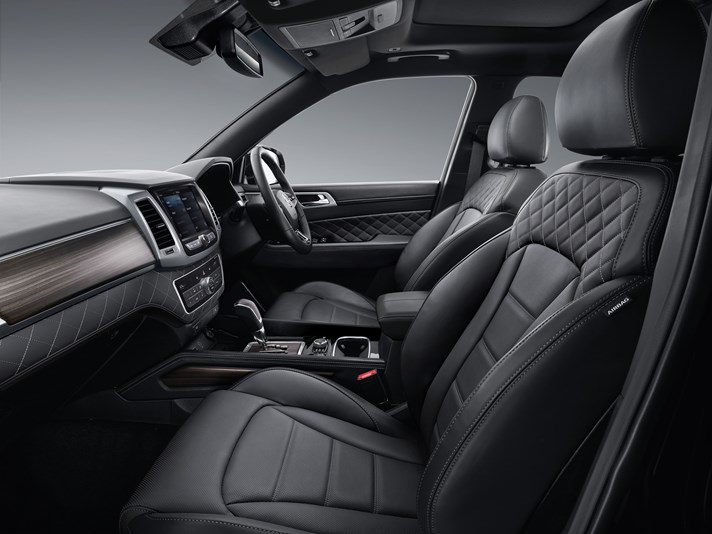 SsangYong Rexton (2021) Practicality, Boot Space & Dimensions Parkers