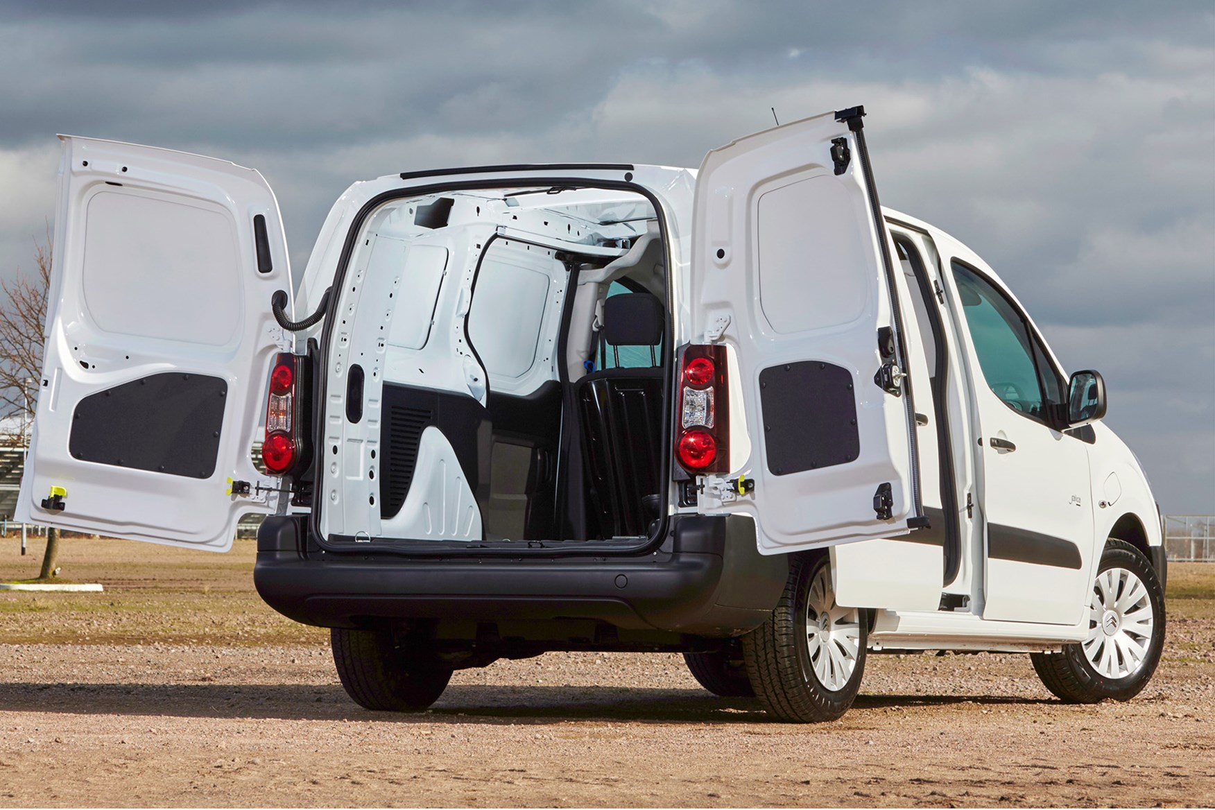 Citroen Berlingo van dimensions (2008on), capacity, payload, volume