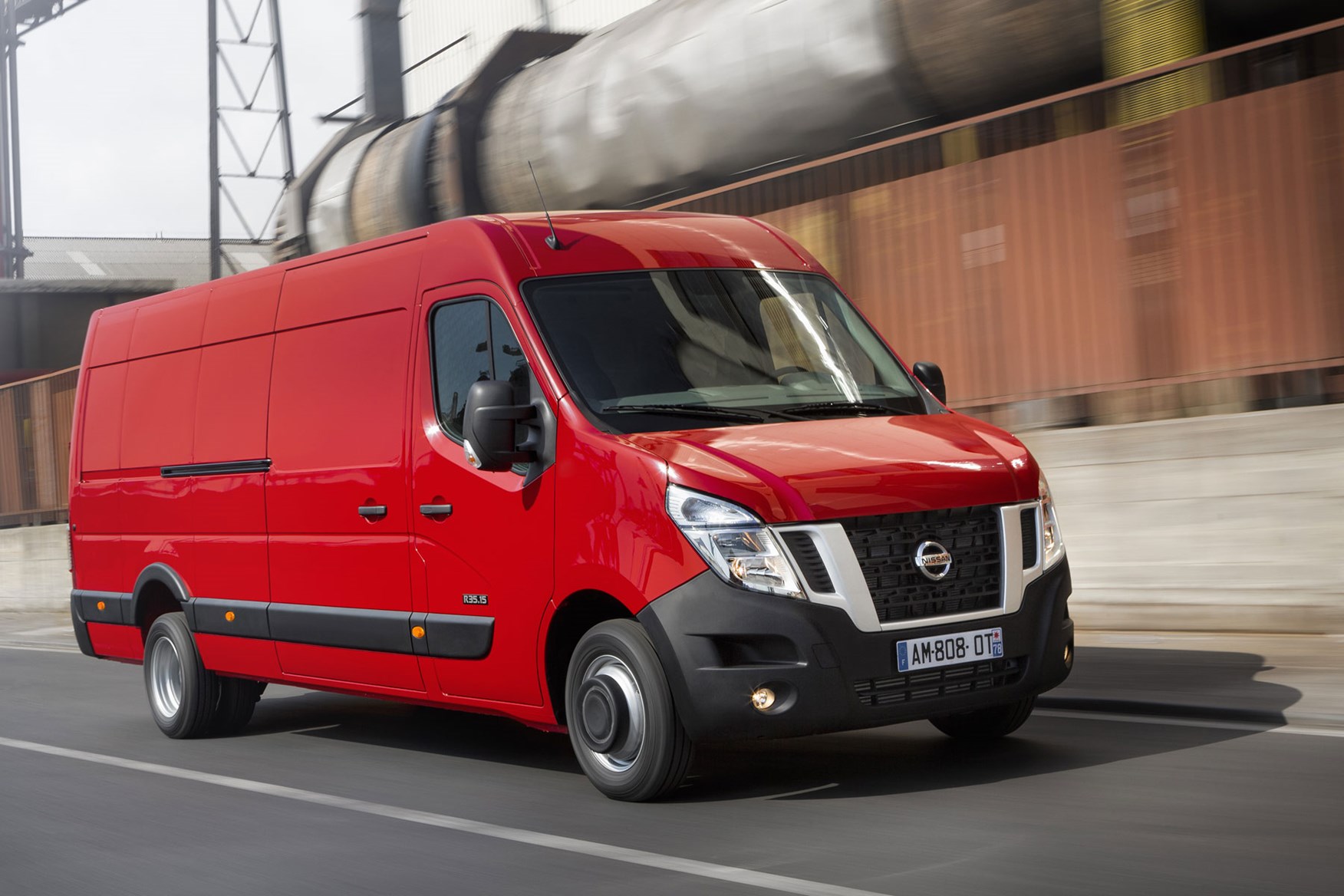 Nissan NV400 review (2021) | Parkers