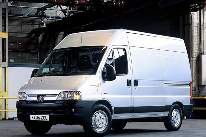 Peugeot boxer сколько мест