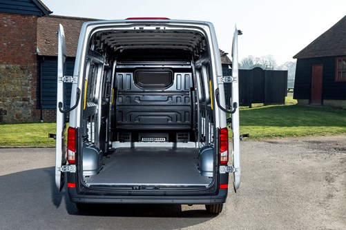 Volkswagen Crafter van dimensions (2017-on), capacity, payload, volume ...