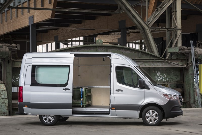 Mercedes Sprinter van dimensions (2018on), capacity, payload, volume