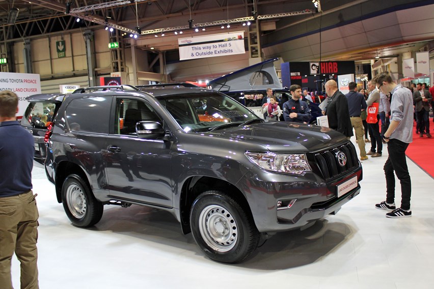 New Toyota Land Cruiser Utility Commercial first driving impressions, plus specs, info and pics