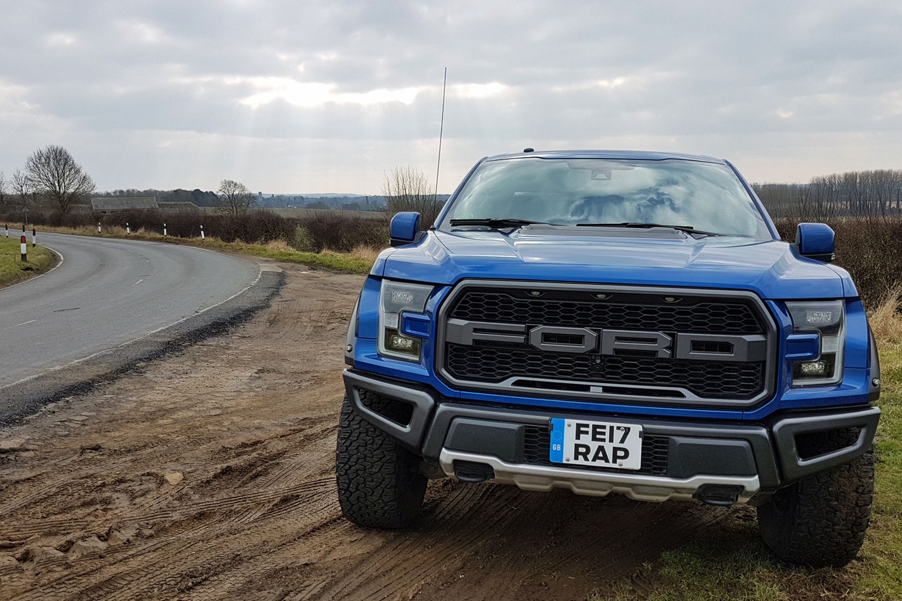 Ford F-150 Raptor review - taking high-performance pickups to another level | Parkers1752 x 1168
