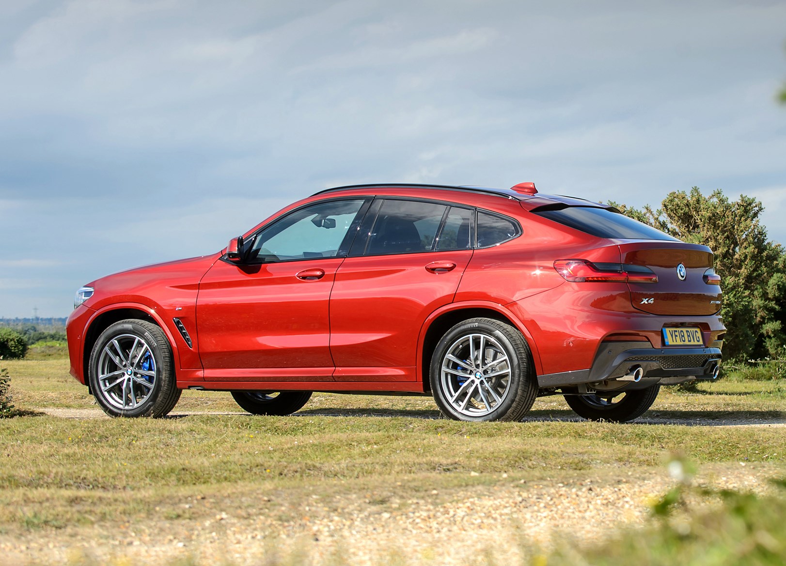 BMW X4 (2020) MPG, Running Costs, Economy & CO2 | Parkers
