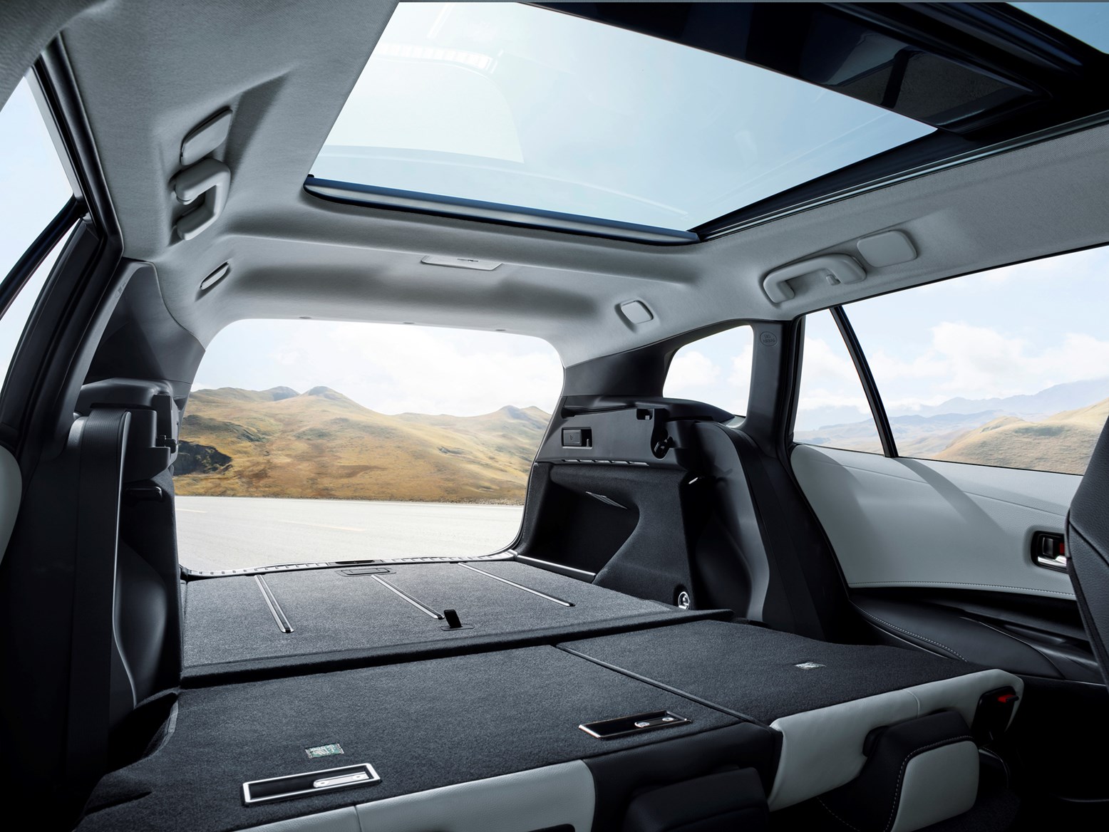 Toyota Corolla Touring Sports 2020 Interior Dashboard