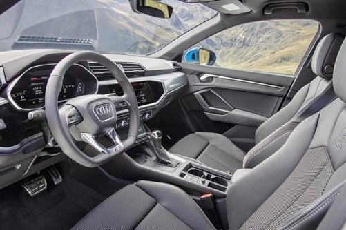 Audi q3 интерьер