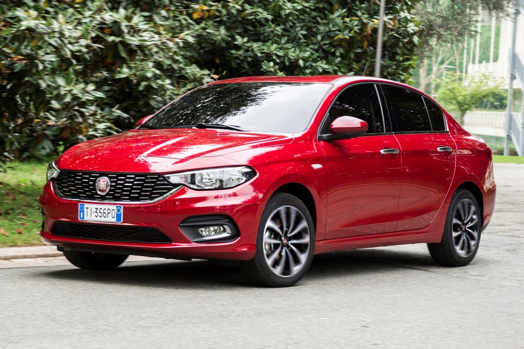 Fiat Tipo Saloon Preview Parkers