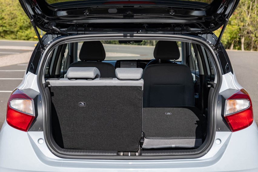 Hyundai i10 (2021) Practicality, Boot Space & Dimensions | Parkers