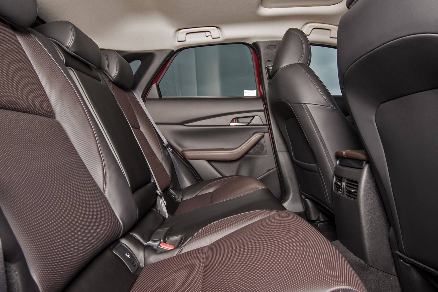 Mazda Cx 30 Vs Toyota C Hr And Honda Hr V Parkers