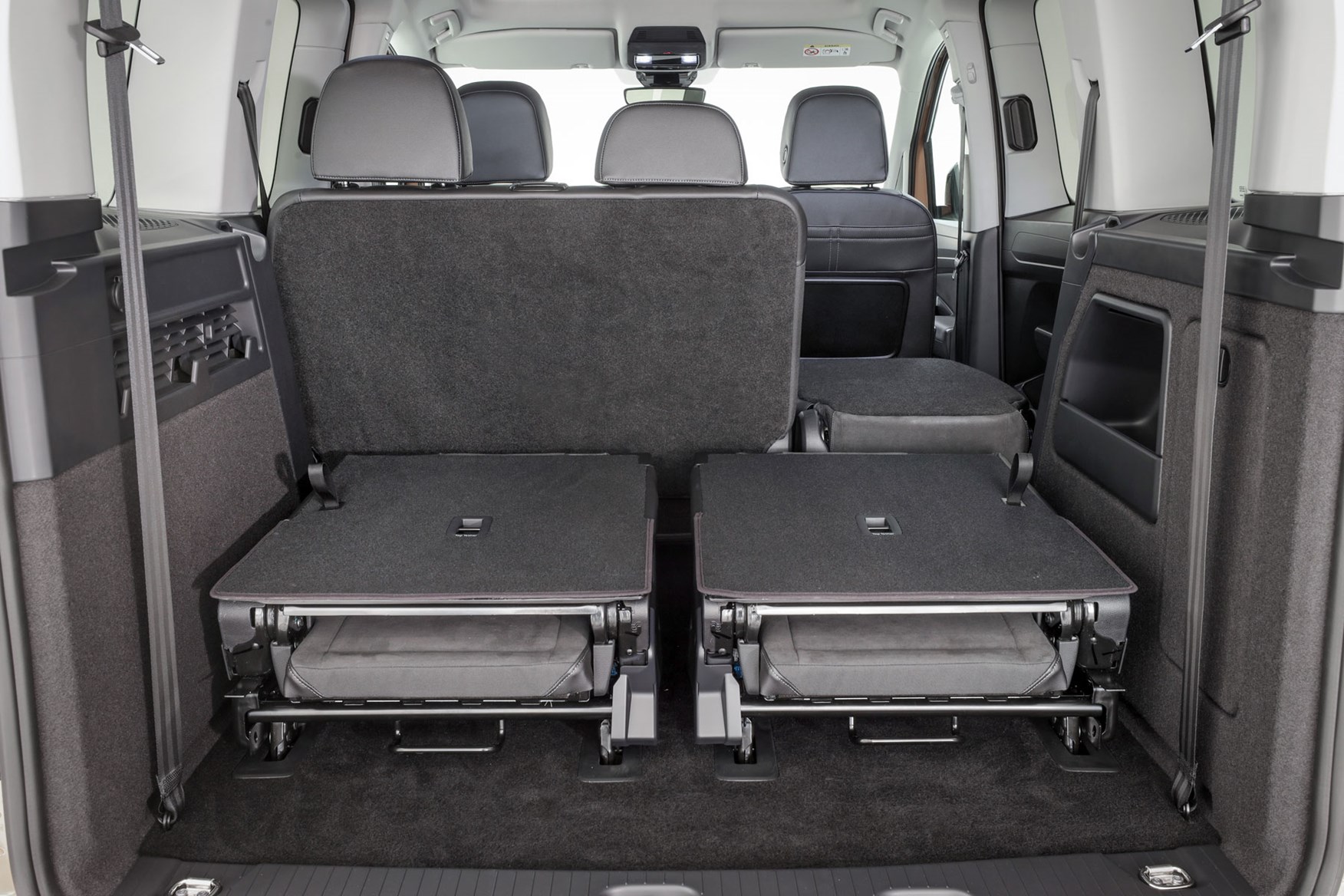 volkswagen caddy seating capacity 7