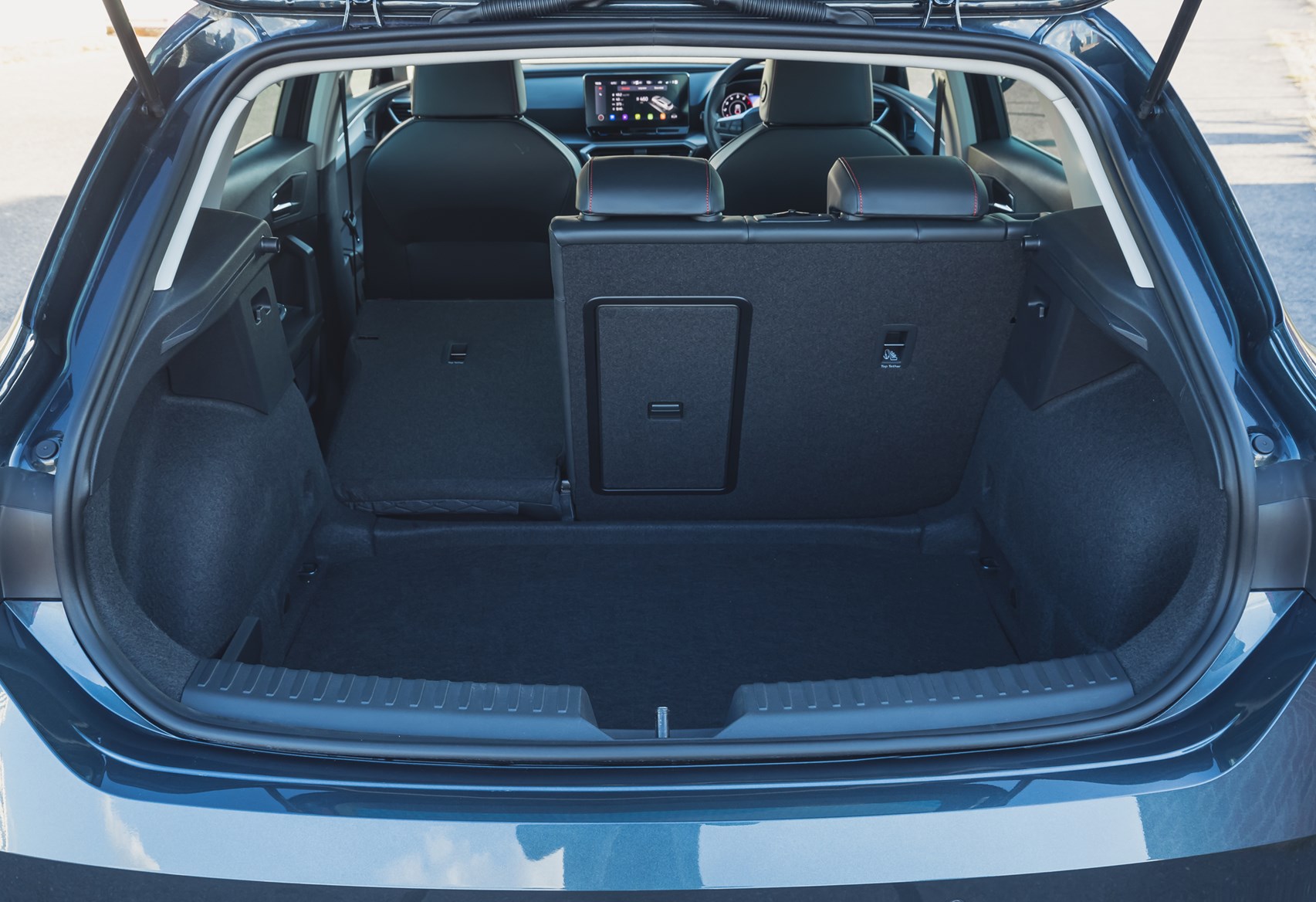 The Seat Leon Boot Space: Is It Big Enough For You? - l5wvhqf