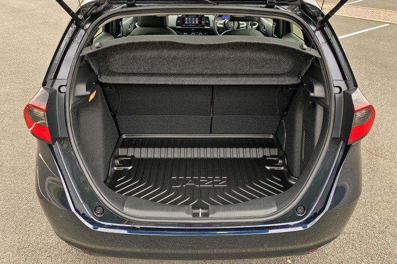 Honda Jazz (2021) Interior Layout, Dashboard & Infotainment Parkers