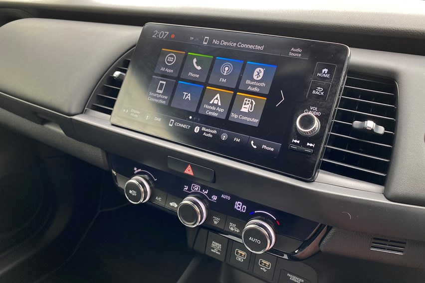 Honda Jazz (2022) Interior Layout, Dashboard & Infotainment Parkers