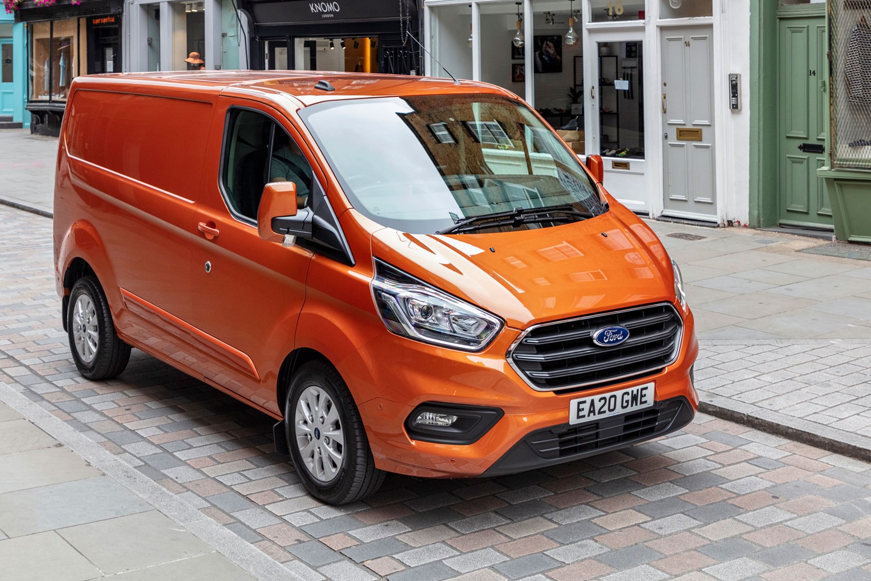 Ford Transit Custom PlugIn Hybrid van review (2022) Parkers