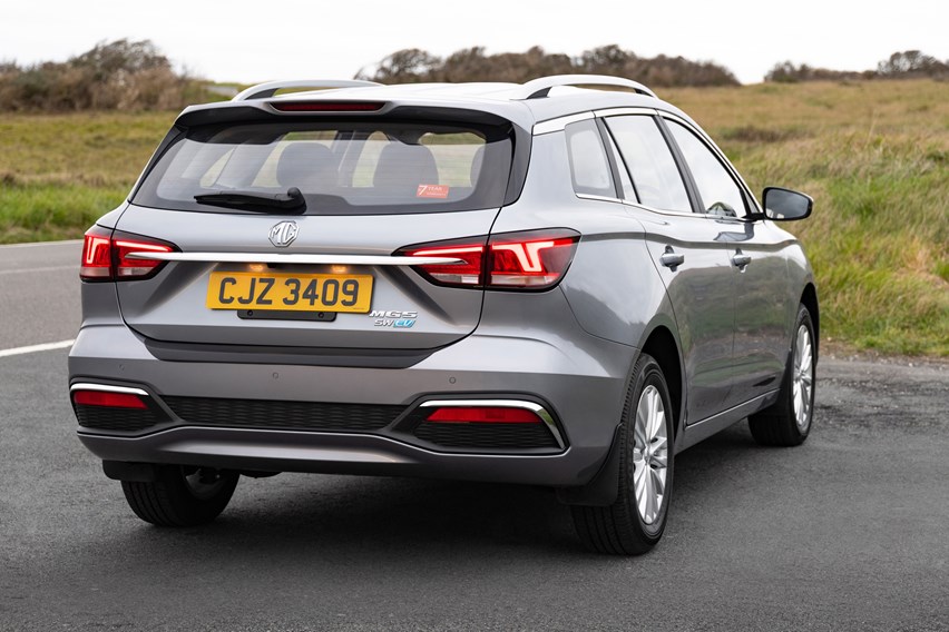 MG MG5 EV (2021) MPG, Running Costs, Economy & CO2 | Parkers