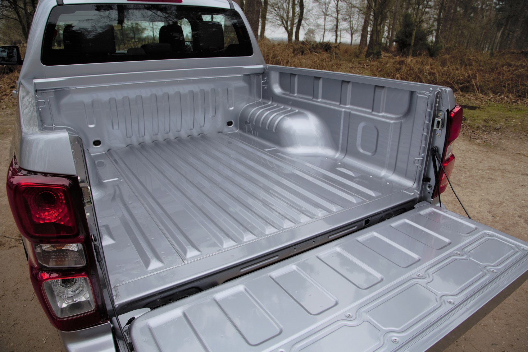 Shocking Truth: 2021 Isuzu D Max Dimensions & Cargo Capacity - cjlnd7v