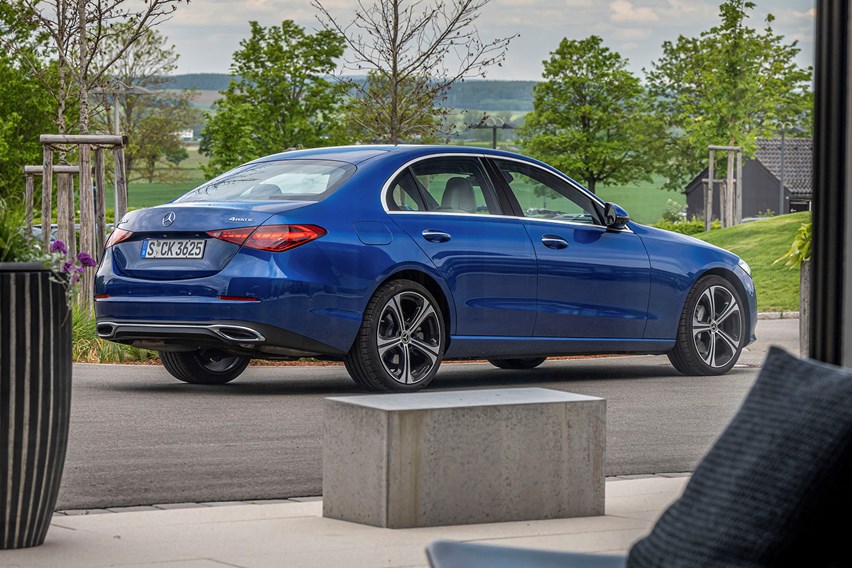 MercedesBenz CClass (2022) MPG, Running Costs, Economy & CO2 Parkers