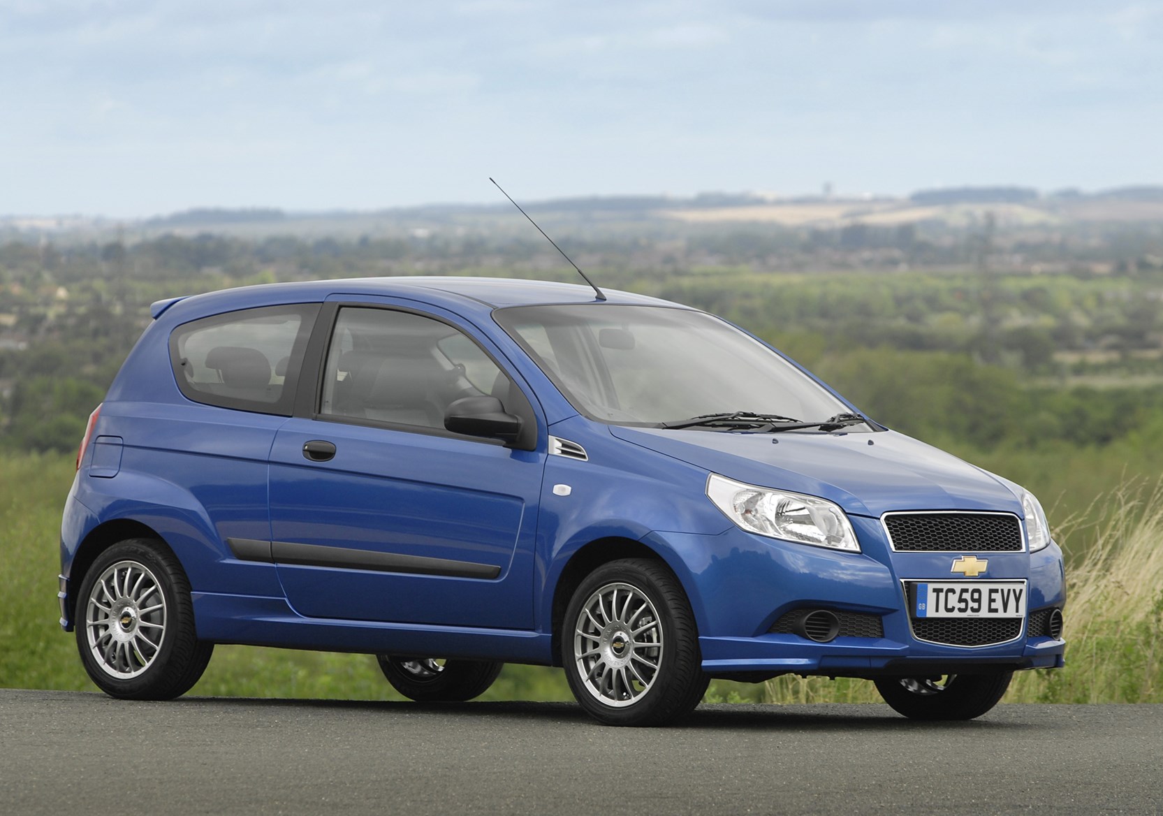 Used Chevrolet Aveo Hatchback (2008 2011) Review Parkers