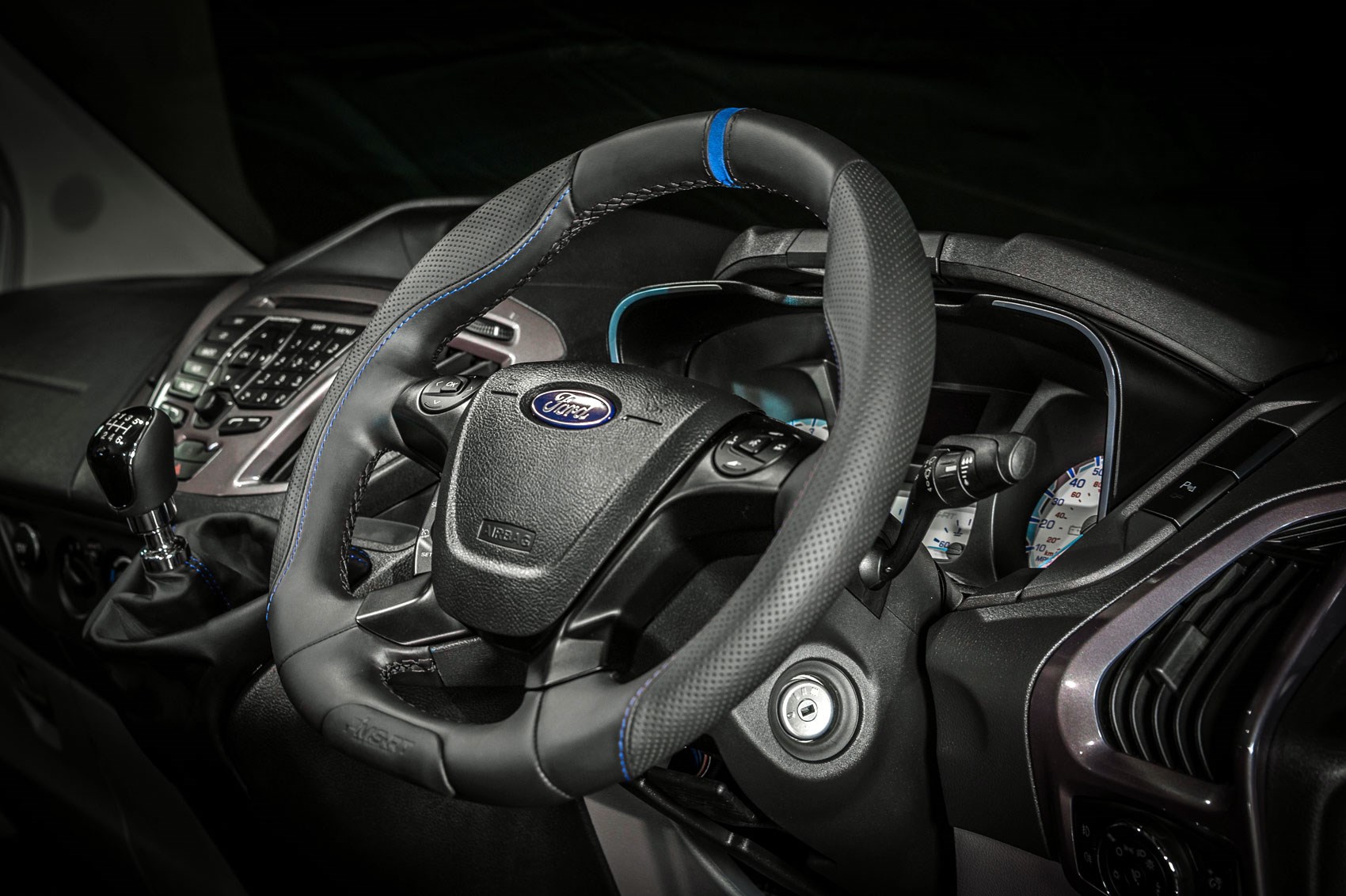 Ford Transit Custom MS-RT R-Spec review – a 208hp van with the handling to match | Parkers