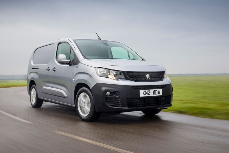 Most economical medium vans Parkers