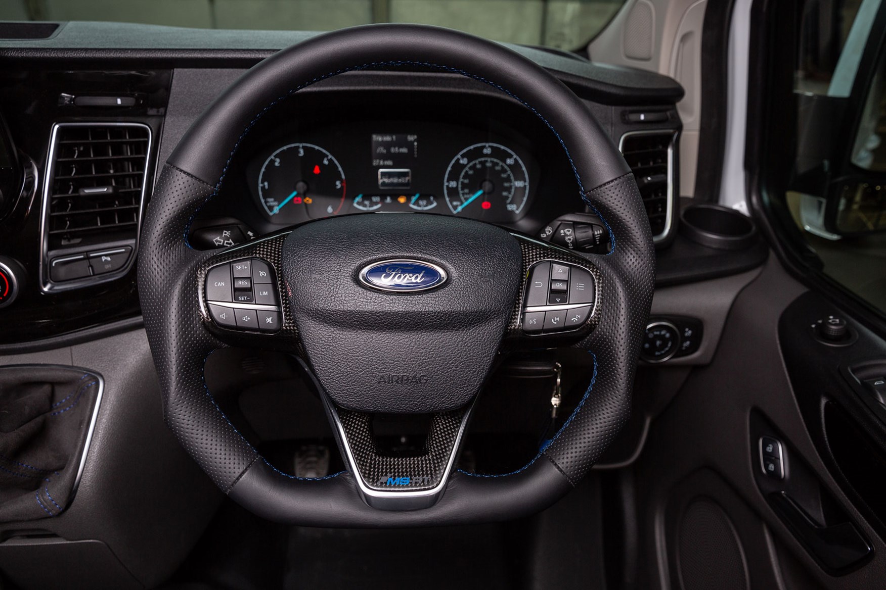 Ford Transit Custom MS-RT 2018 review 