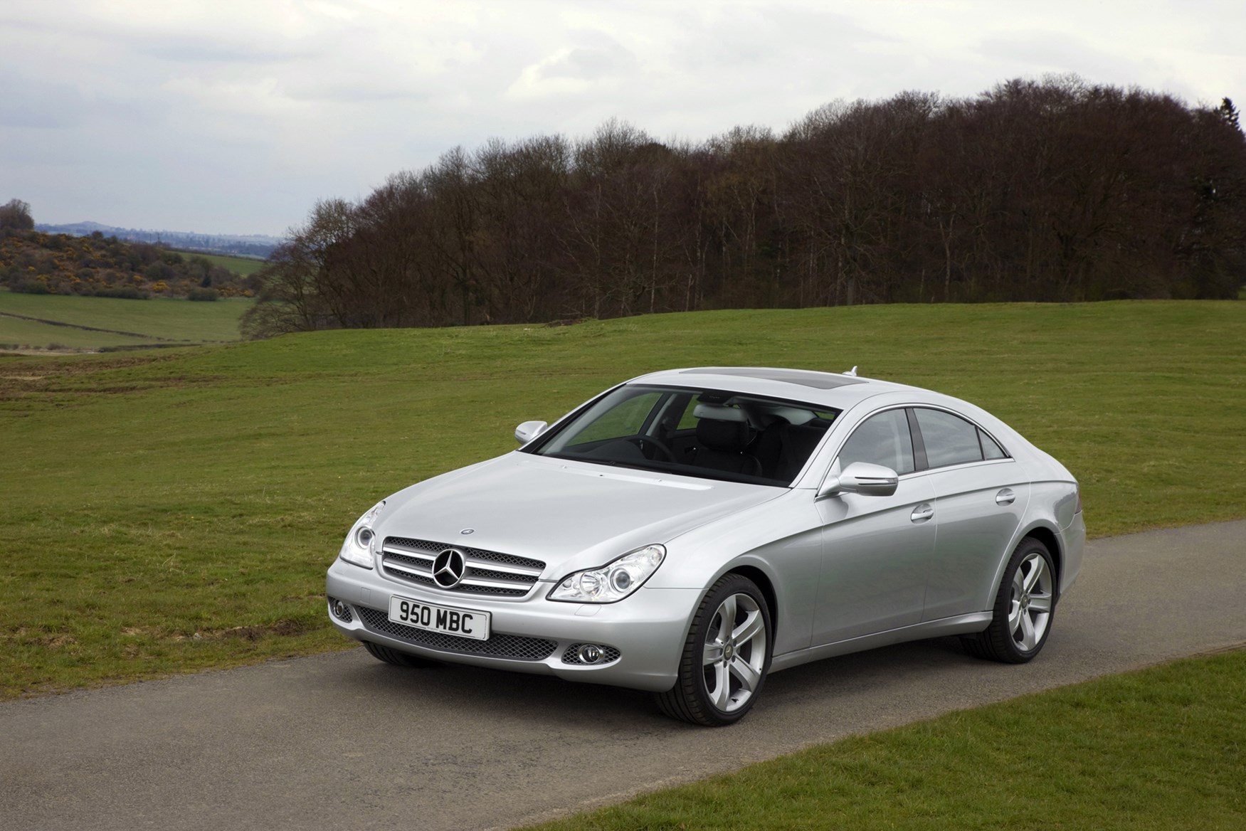 Used Mercedes-Benz CLS Coupe (2005 - 2010) Review | Parkers