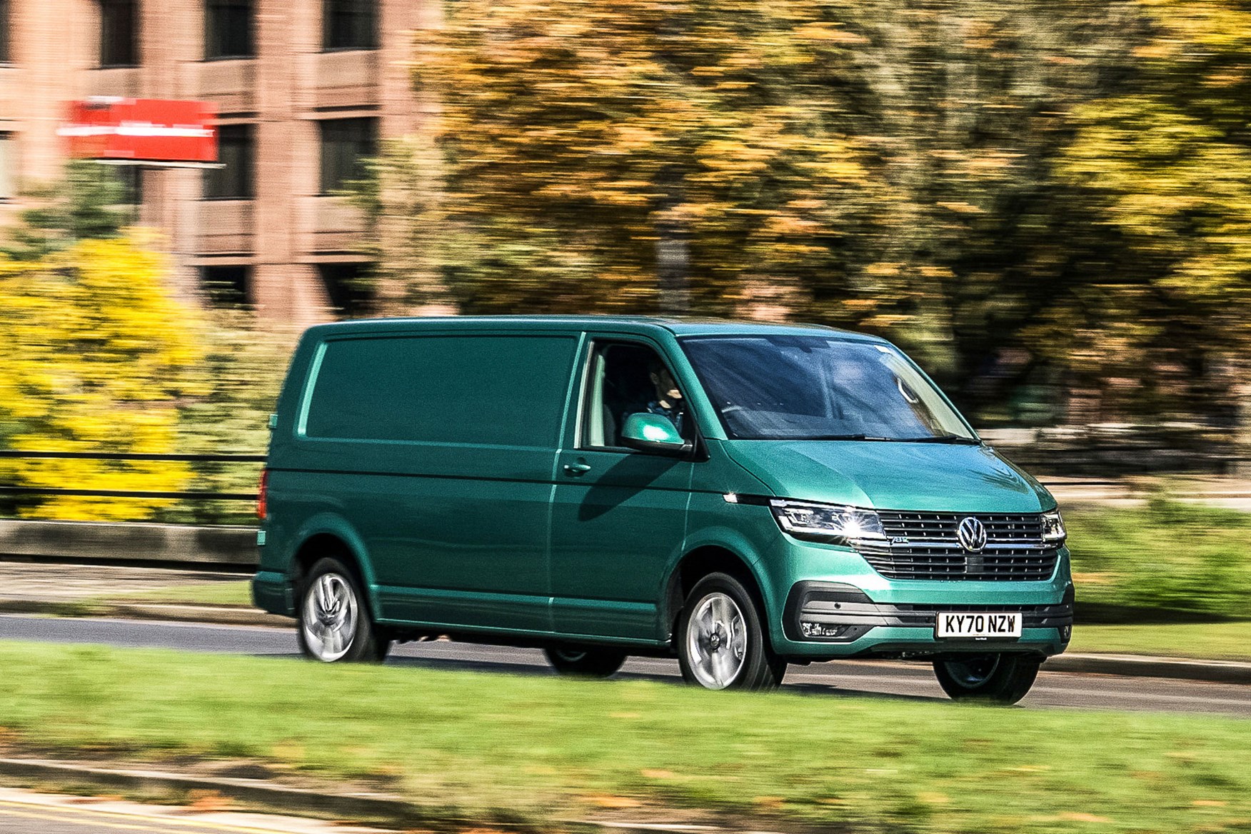 Best Electric Vans 2022 - Our Expert Guide 