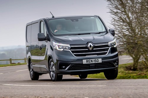 Renault Trafic Van Review (2023)