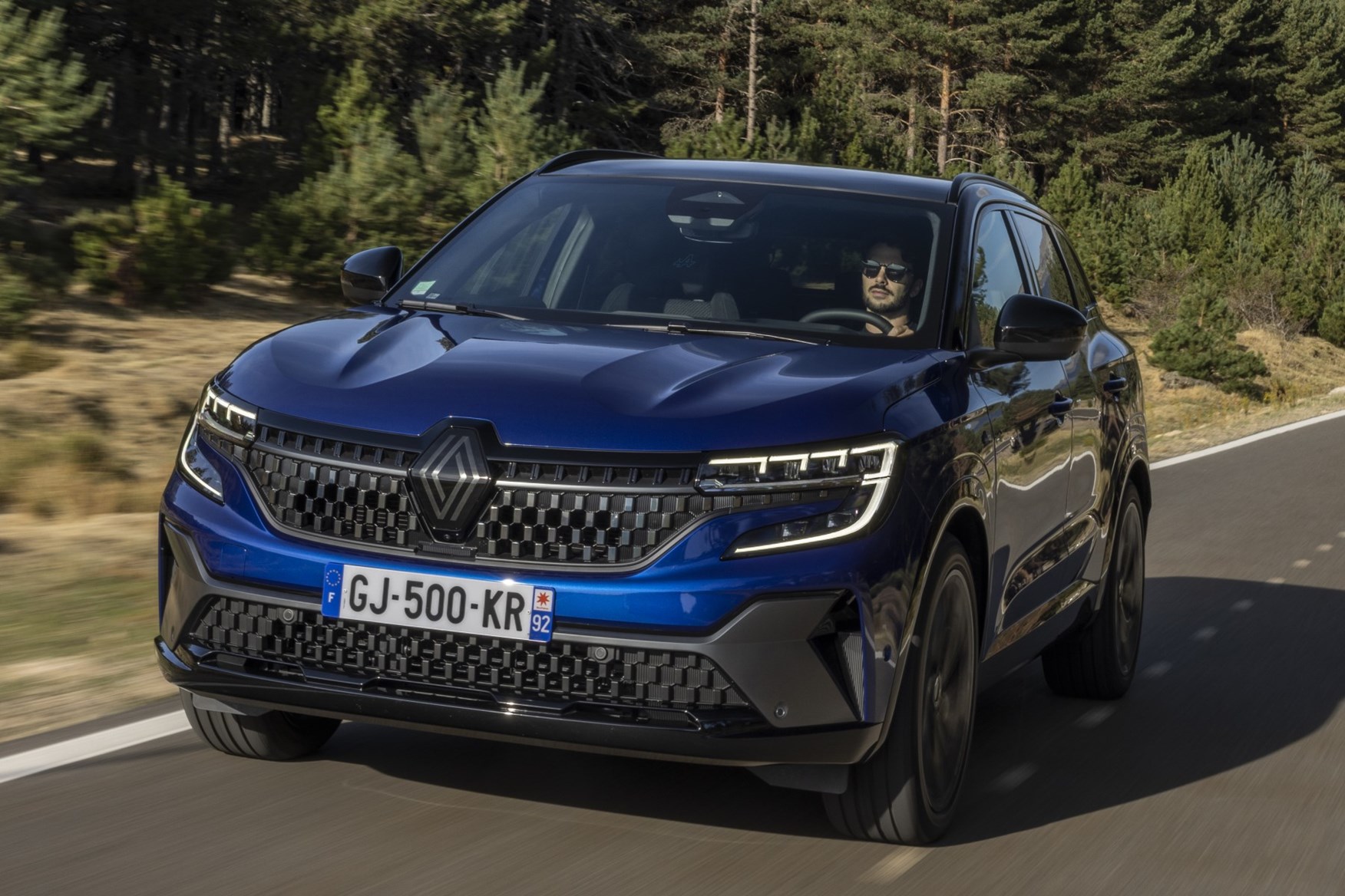 Renault Austral Review (2022) | Parkers