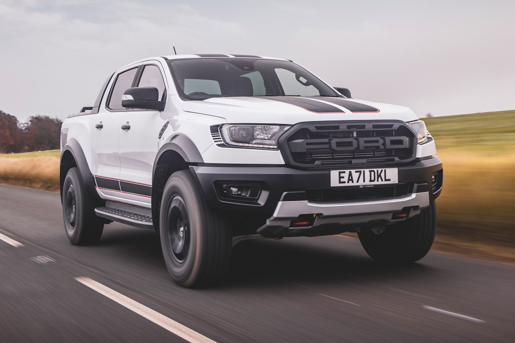 NEW Ford Ranger Raptor review – the ULTIMATE 4x4?!