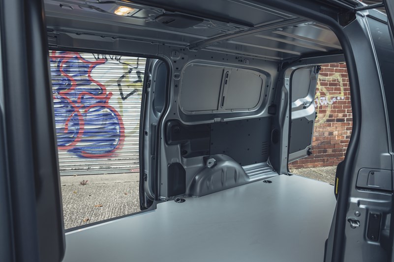 Vauxhall Vivaro Electric van dimensions (2020on), capacity, payload