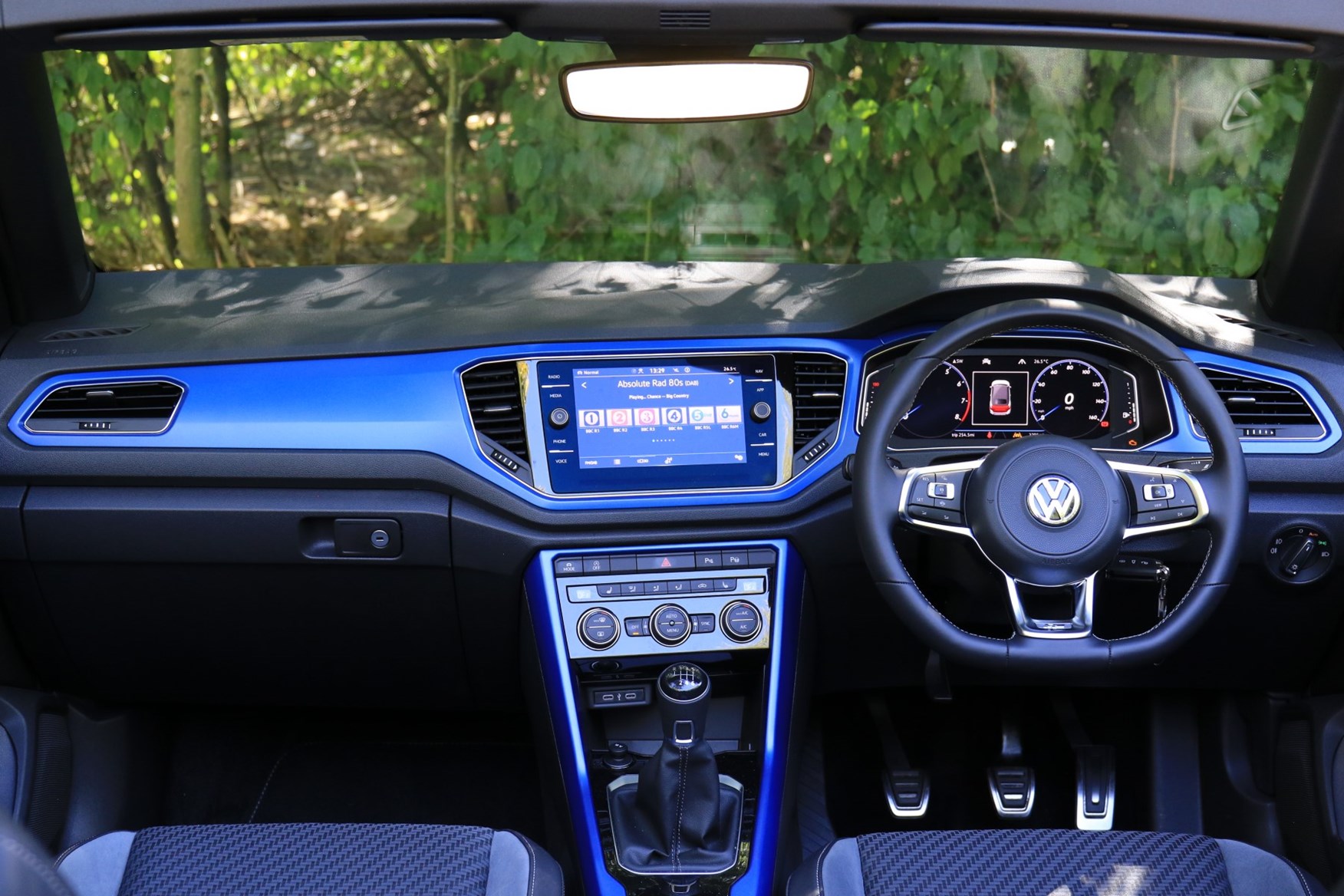 afternoon window Touhou Volkswagen T-Roc Cabriolet (2022) interior, tech and comfort | Parkers
