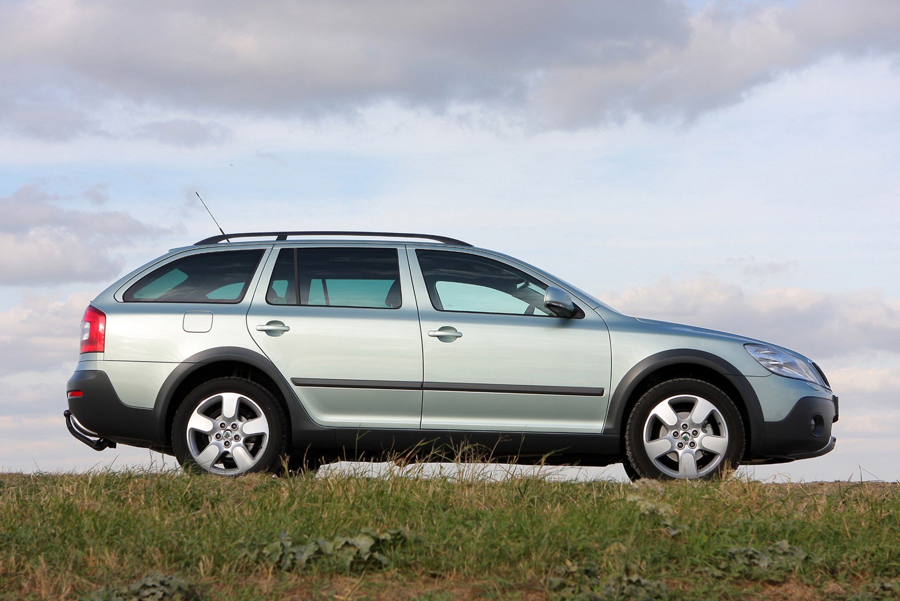 Шкода скаут универсал. Шкода актавия Скаут 2012. Skoda Octavia Scout 2012. Octavia Scout mk2. Skoda Octavia Scout 2007.