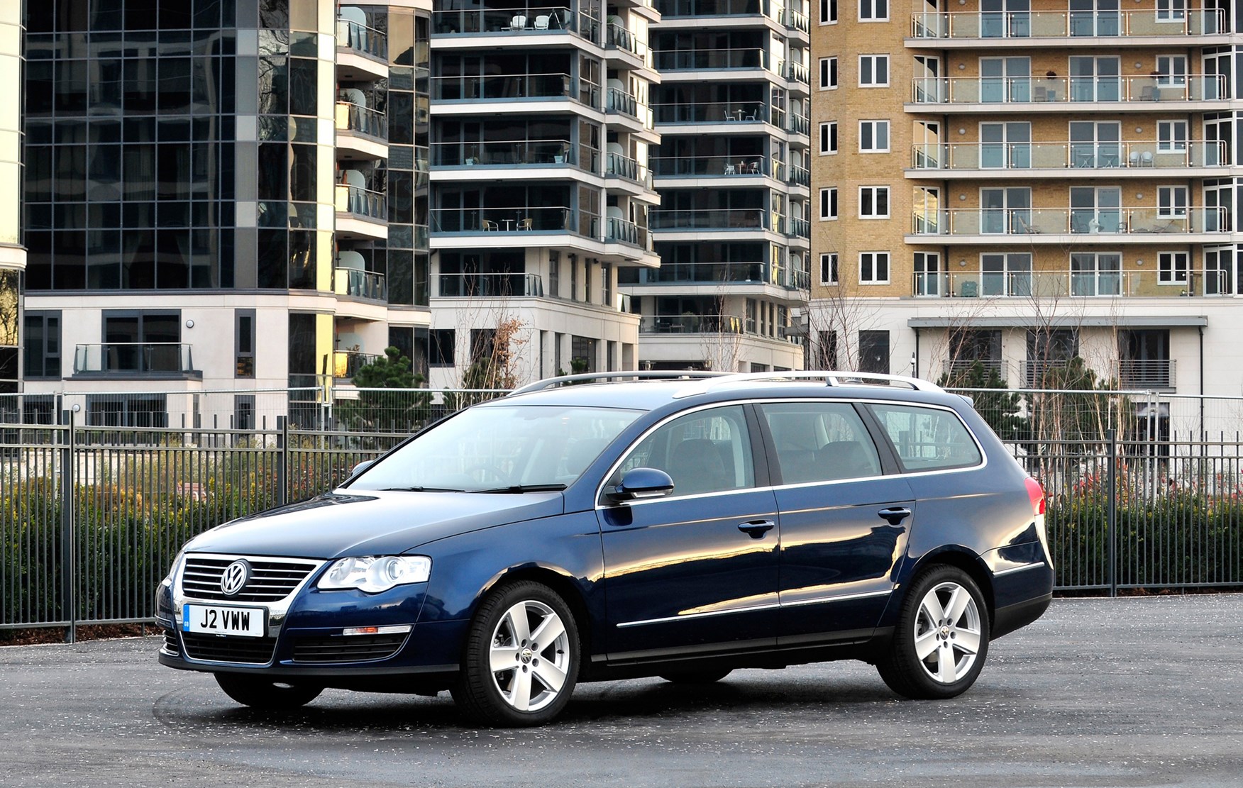 Used Volkswagen Passat Estate (2005 - 2011) Review | Parkers