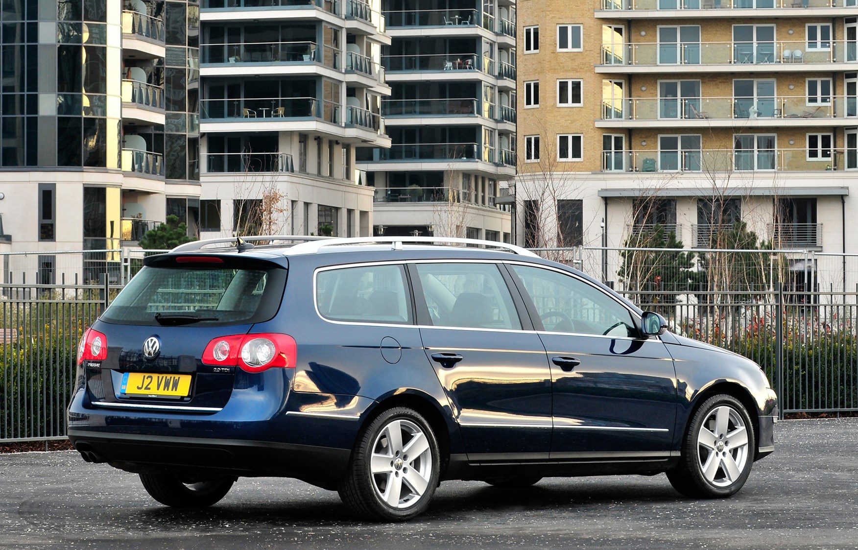 Used Volkswagen Passat Estate (2005 - 2011) Review | Parkers