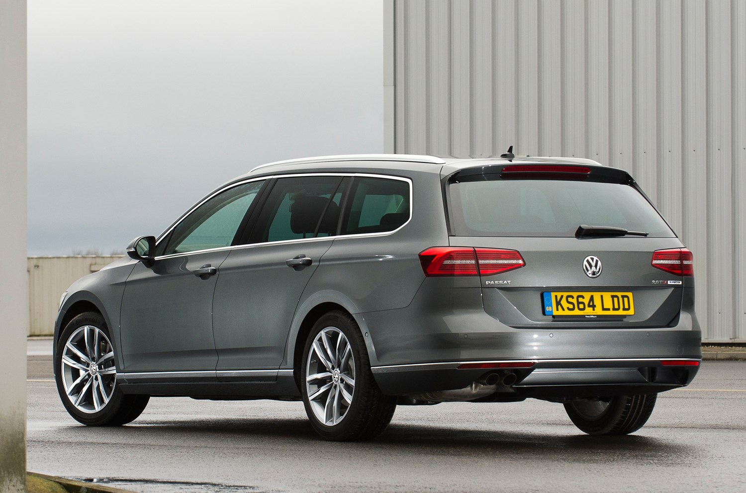 Volkswagen Passat Estate Review