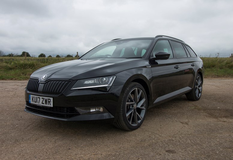 Skoda Superb Estate Review (2022) | Parkers