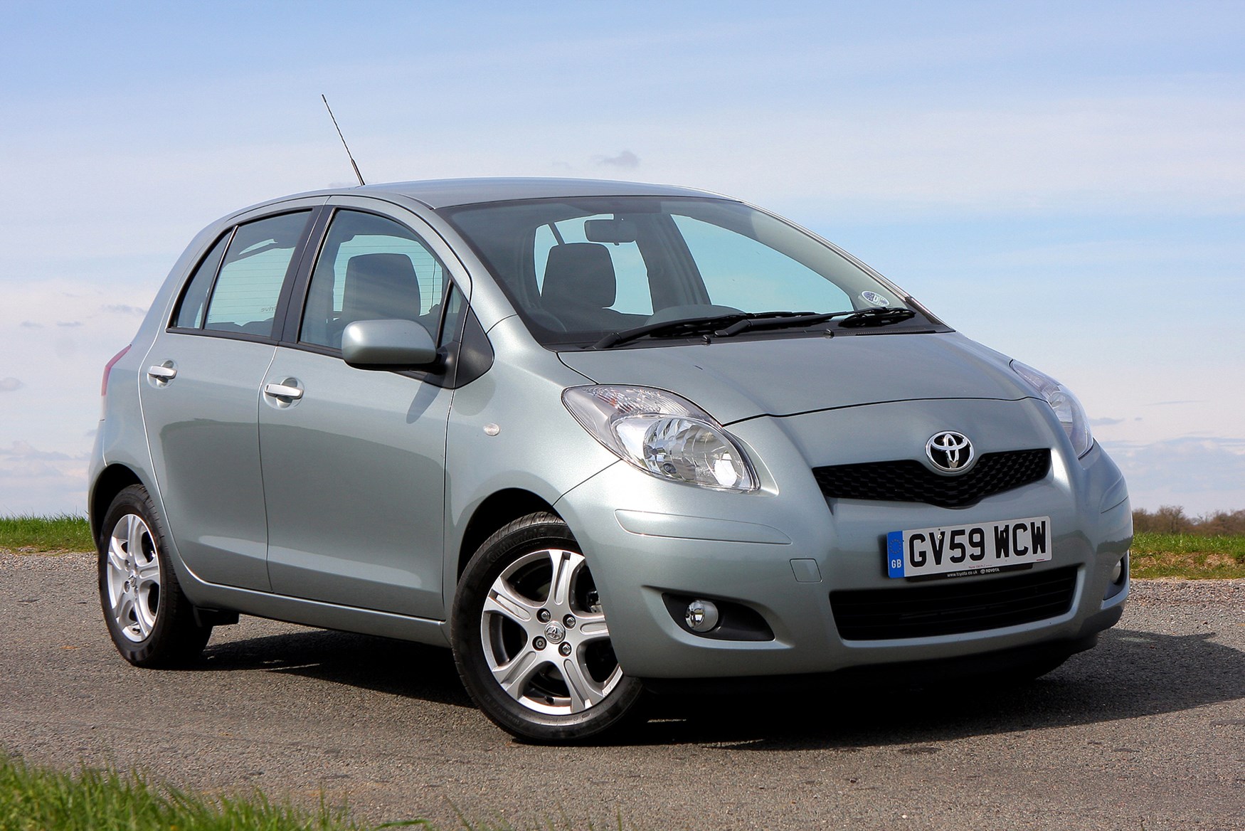Used Toyota Yaris Hatchback (2006 - 2011) Practicality | Parkers
