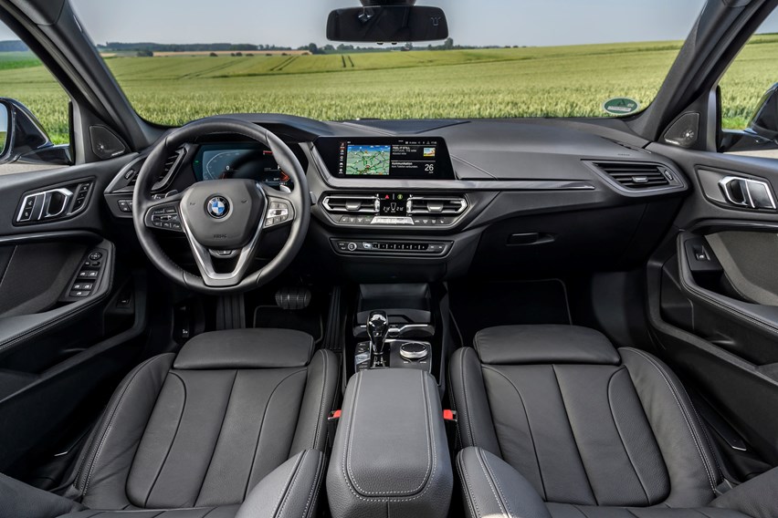 BMW 1Series (2022) interior, tech and comfort Parkers