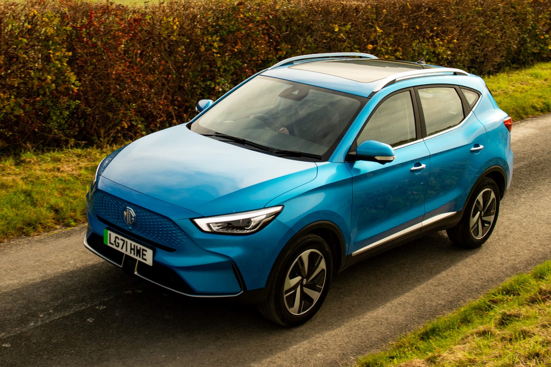 MG ZS EV Review (2022) Parkers